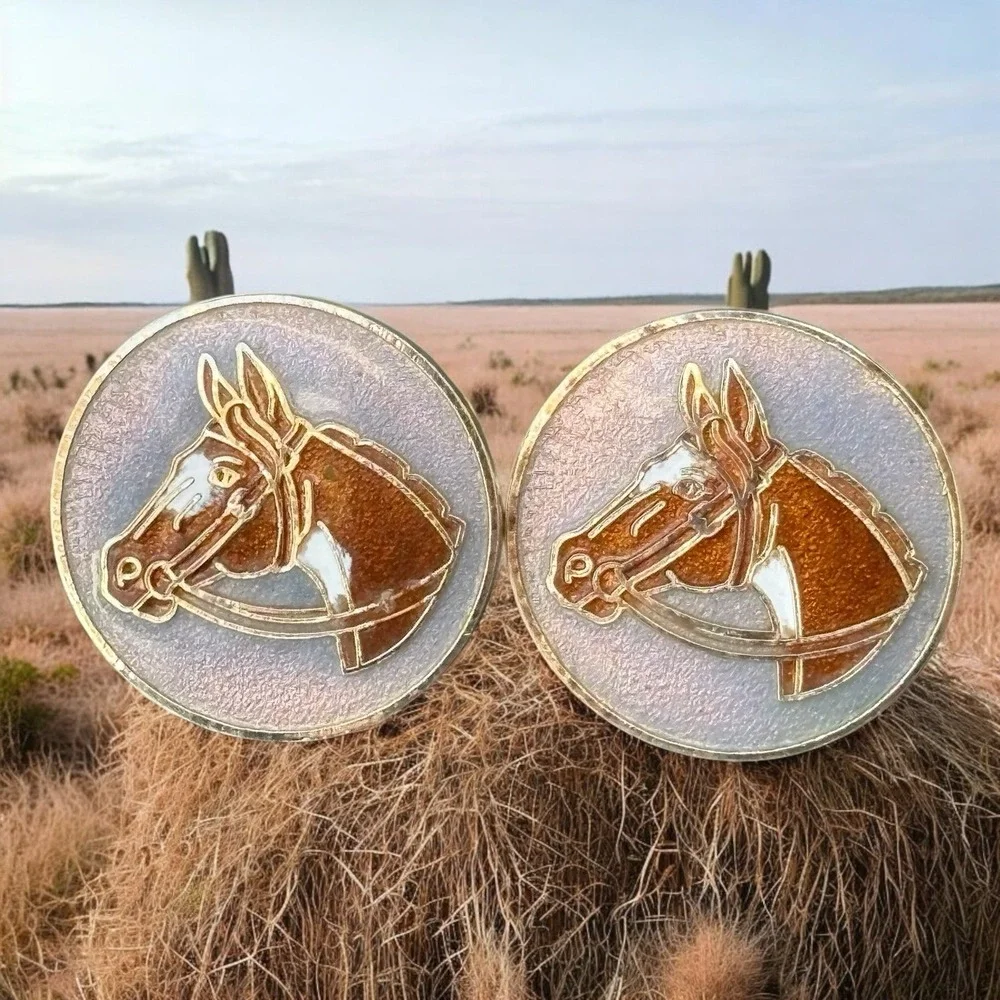 Horse Head Cufflinks Gold Tone Crackle‎ Enamel Round Figural Brown Horse Vintage